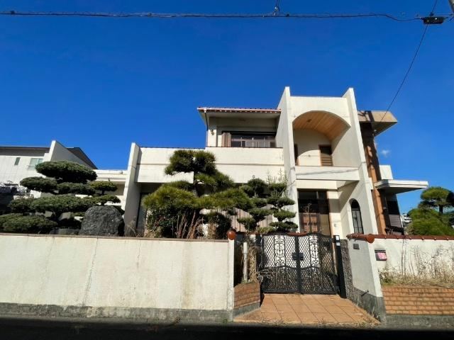 Solid 6LDK House in Quiet Neighborhood of Shikokuchuo - Photo 1