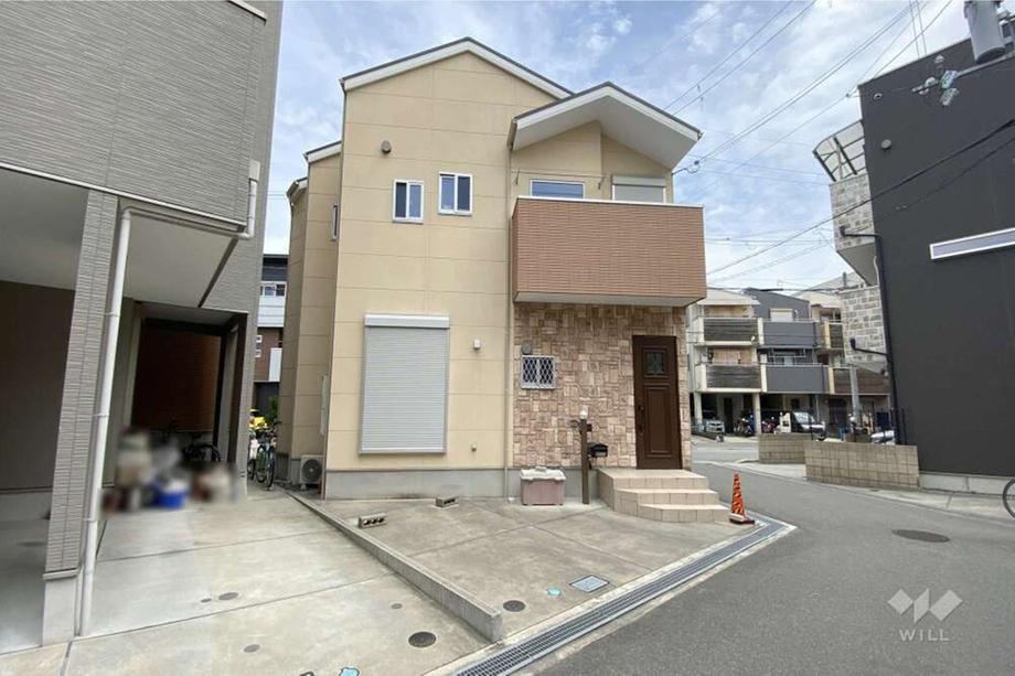 Bright 4LDK Home in Toyonaka - Photo 1