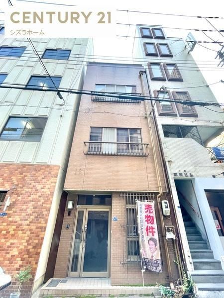 Spacious 6LDK Detached House in Central Osaka - Photo 1