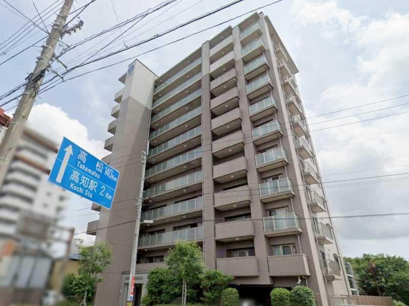 2LDK apartment in Kochi, Kochi - Photo 1