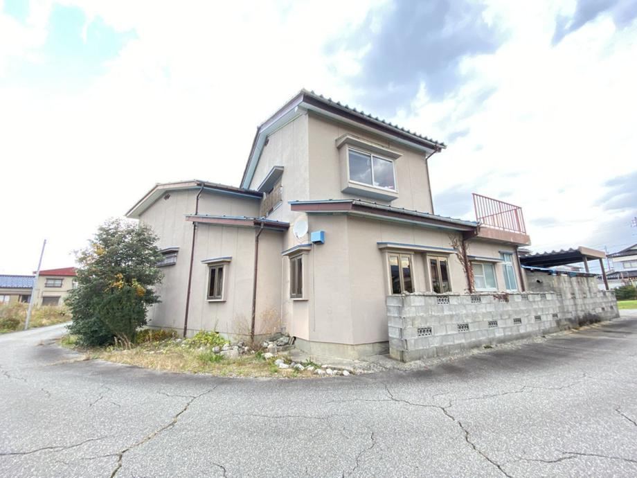Investment Property with High Yield in Quiet Neighborhood - Photo 1