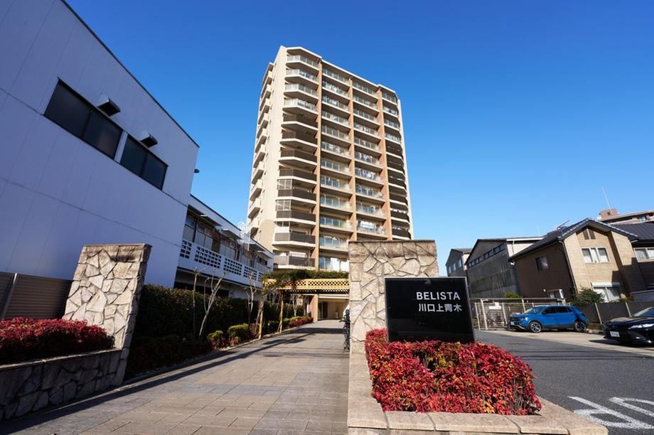 Bright 3LDK Apartment in Kamiaoki - Photo 1