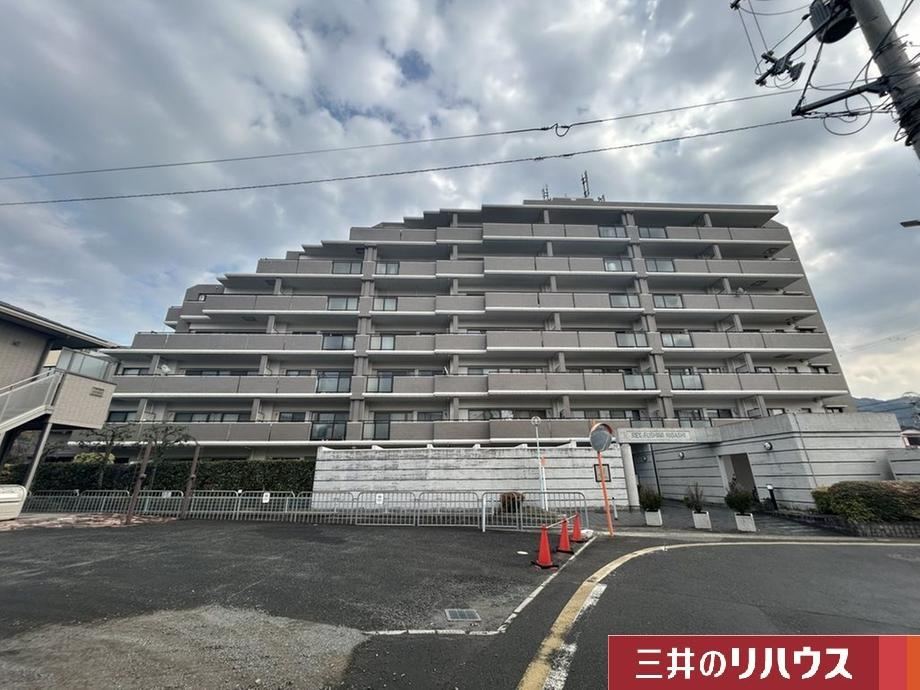 2LDK+S apartment in Fushimi Ward, Kyoto - Photo 1