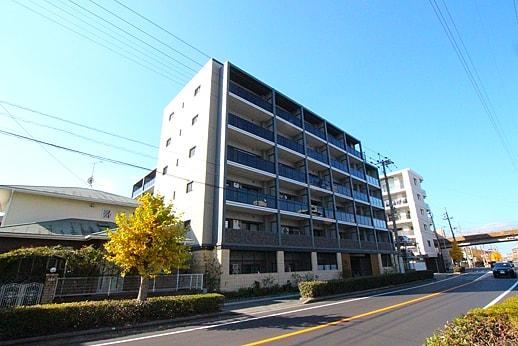 2LDK apartment in Kasuga, Fukuoka - Photo 1