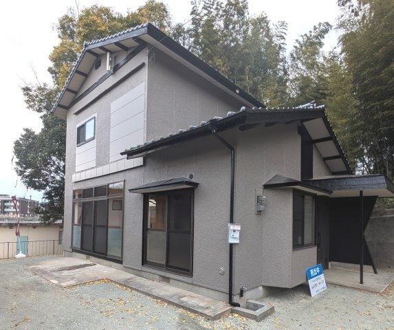 Comfortable 3LDK House Near Schools in Kumamoto - Photo 1