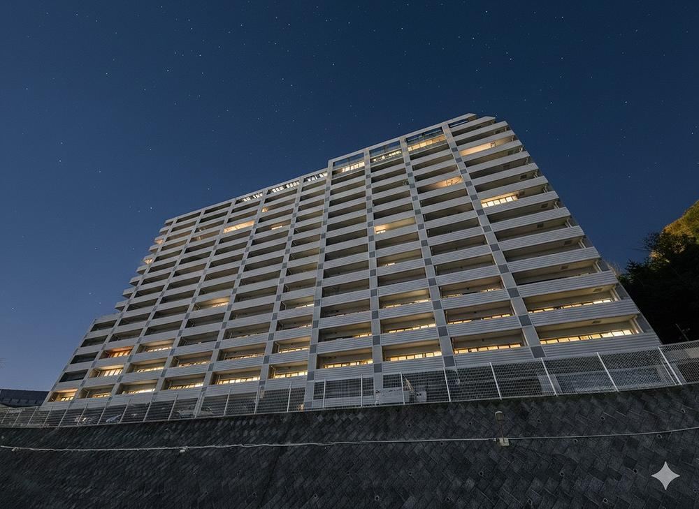 3LDK apartment in Nishi Ward, Hiroshima - Photo 1