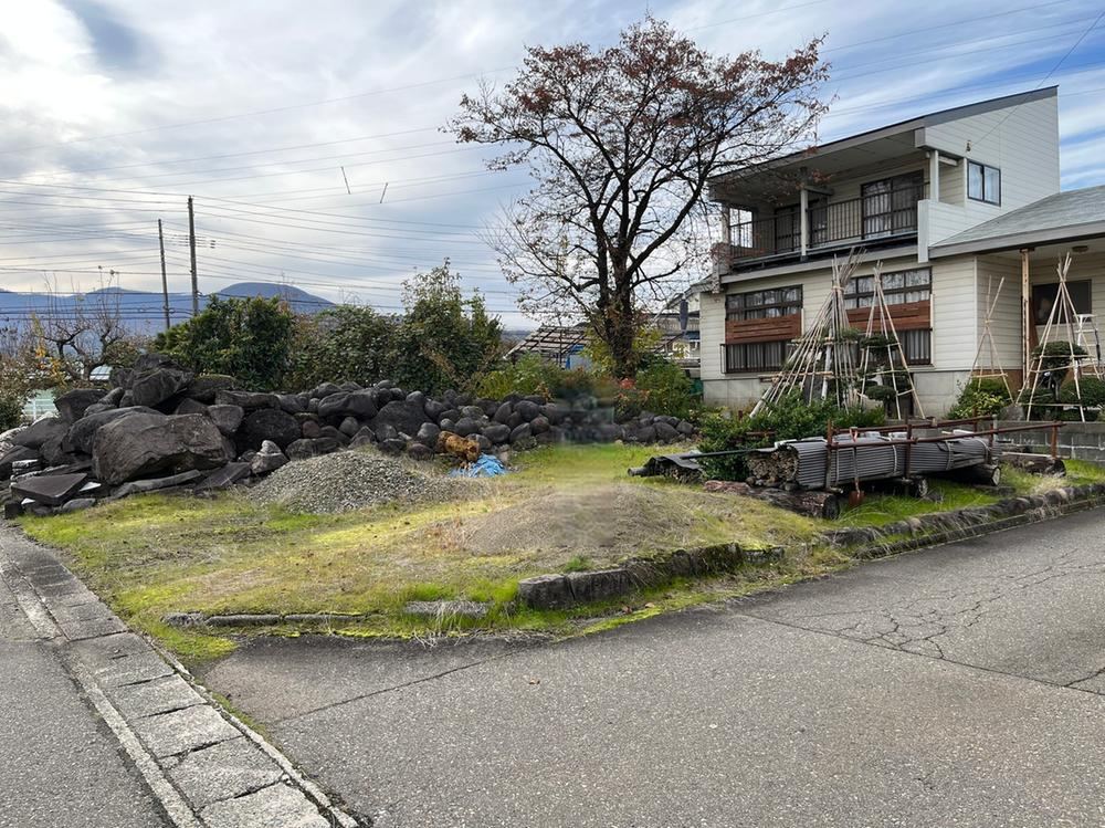 Corner Lot Residential Land with Great Access - Photo 1