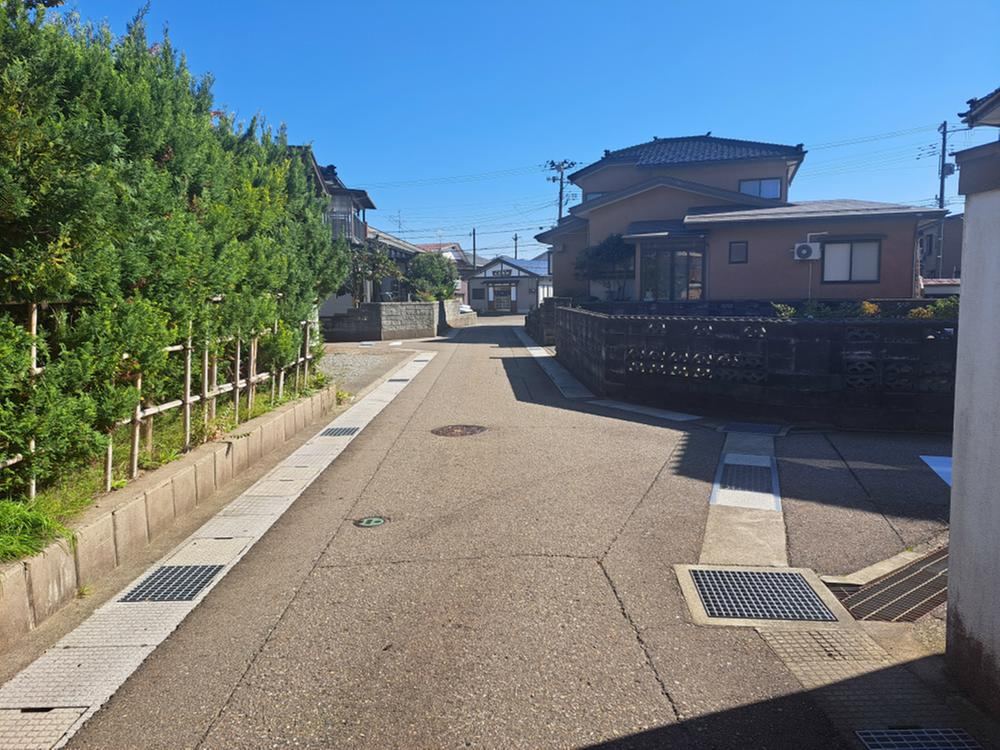 Corner Lot with Great Access in Joetsu - Photo 1