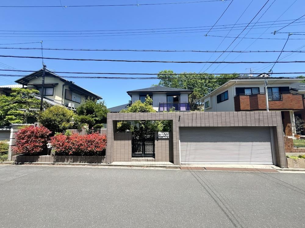 Spacious 5LDK Detached House in Ikoma - Photo 1