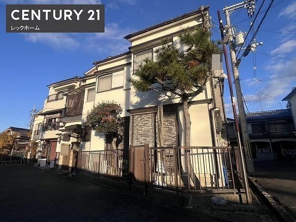 Charming 4K+S House Near Shijonawate Station - Photo 1