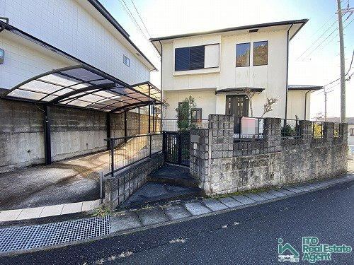 Corner Lot 4LDK House in Sakyo, Kyoto - Photo 1