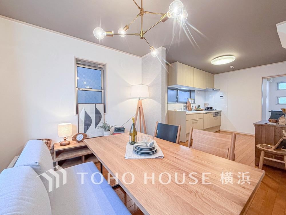 Renovated 3LDK Home in Kawai Jukucho - Photo 1