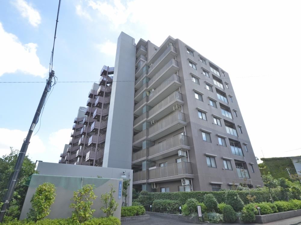 Bright 3LDK Renovated Apartment Near Ofuna Station - Photo 1