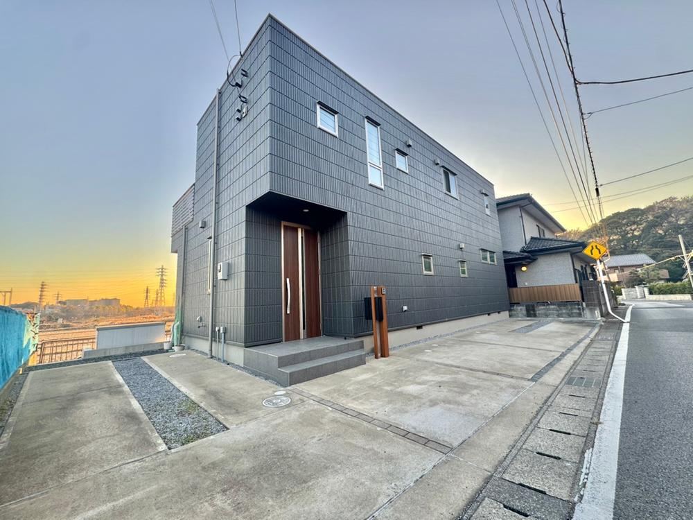 Spacious 5LDK+2S Hebel House in Hanamigawa - Photo 1