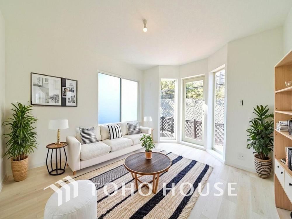 Recently Renovated 4LDK House Available for Viewing - Photo 1