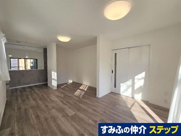 Renovated 3LDK House Near the Beach - Photo 1