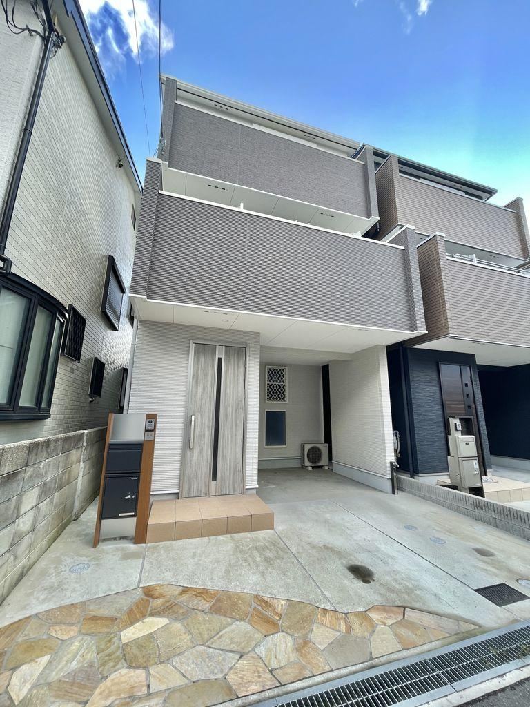 Newly Built 2LDK+S House in Minamisui-en-cho - Photo 1