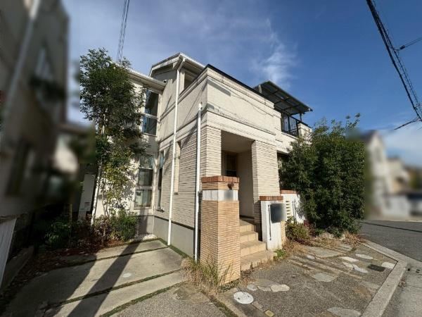 Charming 4LDK+S House in Hiki-Sho Nishi, Sakai - Photo 1