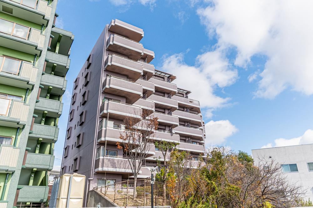 3LDK apartment in Toyonaka, Osaka - Photo 1