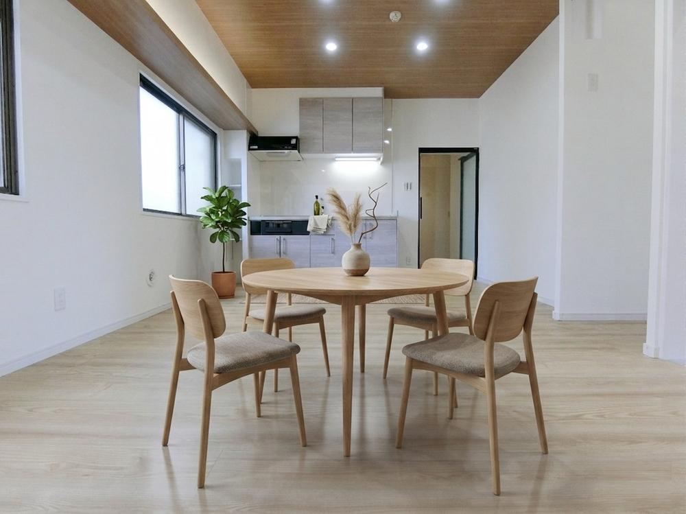 2LDK apartment in Naka Ward, Hiroshima - Photo 1