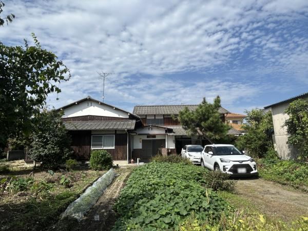 Corner Lot 6DK+2S House in Yoshida - Photo 1