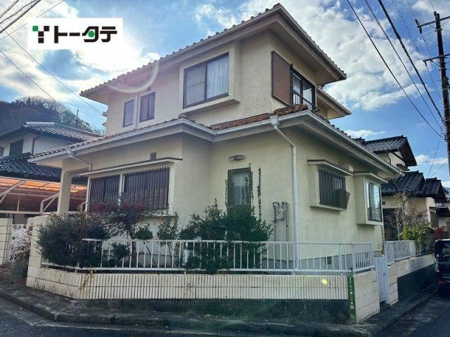 4LDK house in Asakita Ward, Hiroshima - Photo 1