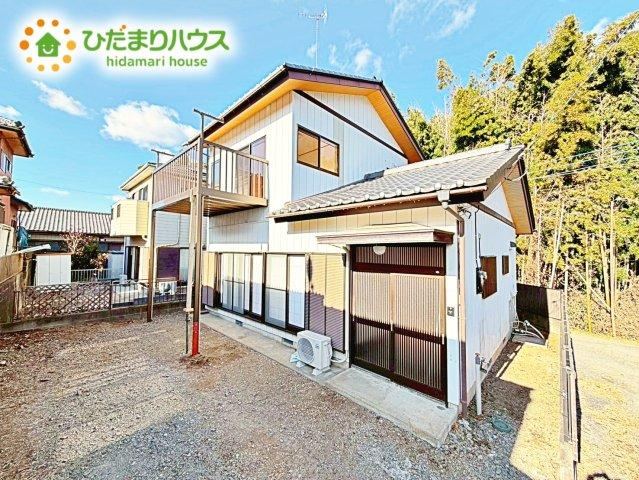 Spacious 4DK House with Parking Space in Ishioka - Photo 1