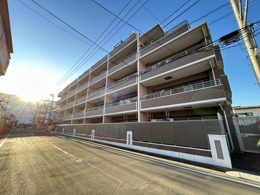 Gift Offer for First-Time Visitors to This 3LDK Apartment - Photo 1