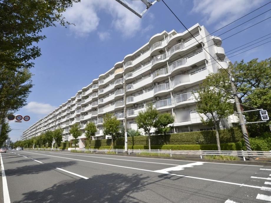 Bright 3LDK Apartment in Kawakami-cho - Photo 1