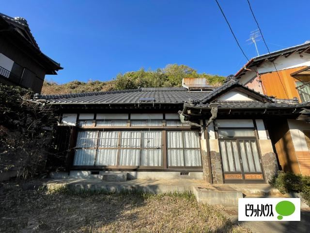 Conveniently Located Near Tsuchiura Piata Town - Photo 1