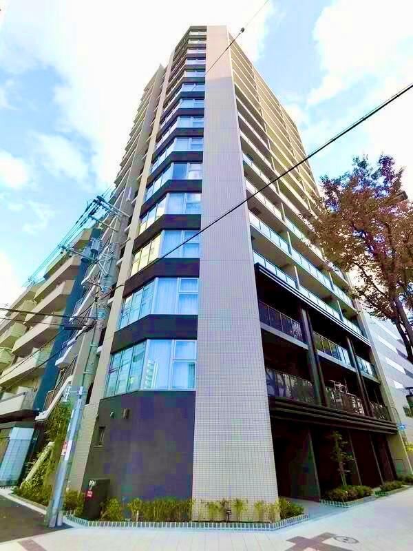 2LDK apartment in Kita Ward, Osaka - Photo 1