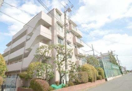 Bright 3DK Apartment in Setagaya - Photo 1