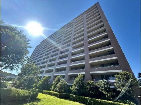 Renovated 4LDK Apartment in Funabashi's Large Community - Photo 1