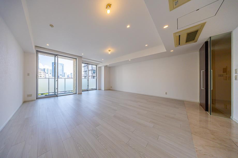 3LDK apartment in Minato Ward, Tokyo - Photo 1