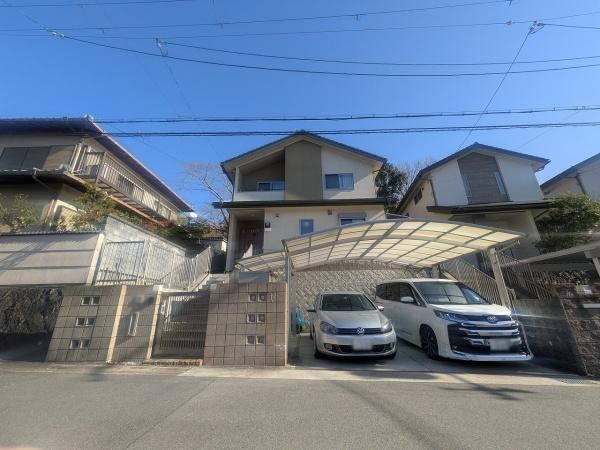 Modern 3LDK Home in Iwakura - Photo 1