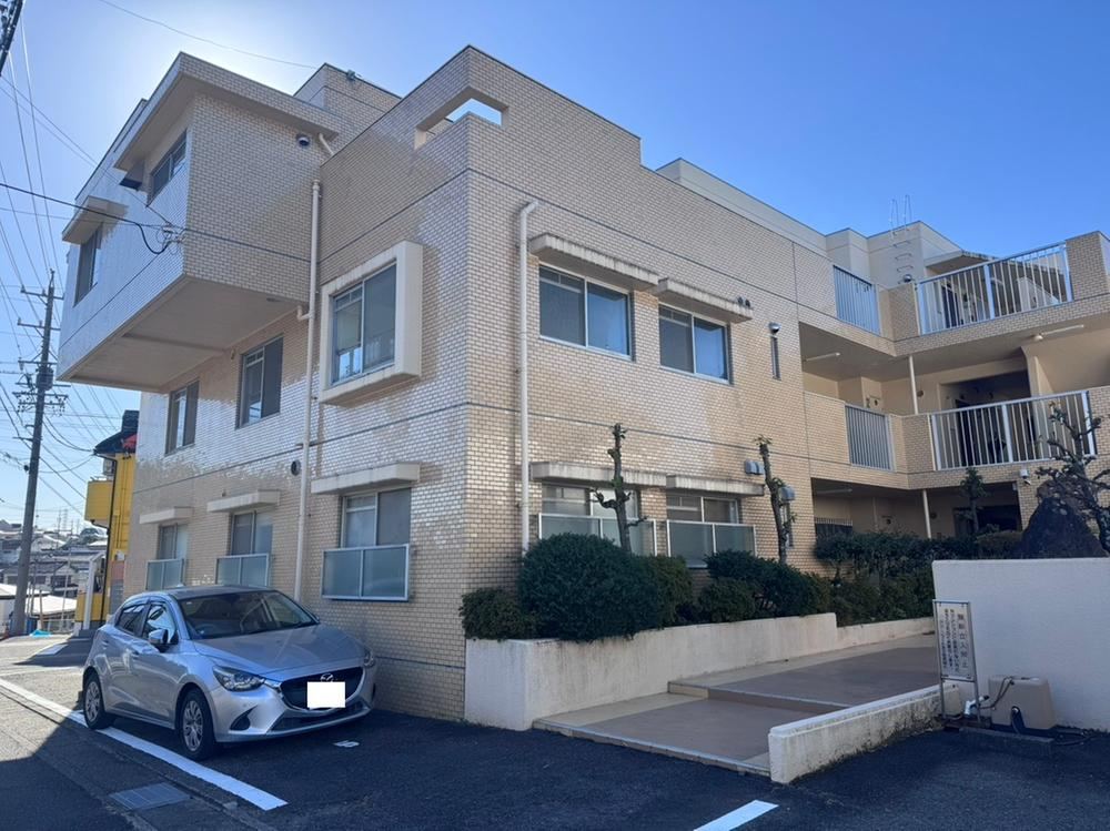 4LDK apartment in Midori Ward, Nagoya, Aichi - Photo 1