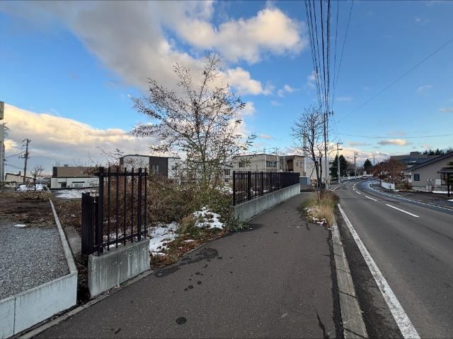 422 m² land in Teine Ward, Sapporo, Hokkaido - Photo 1