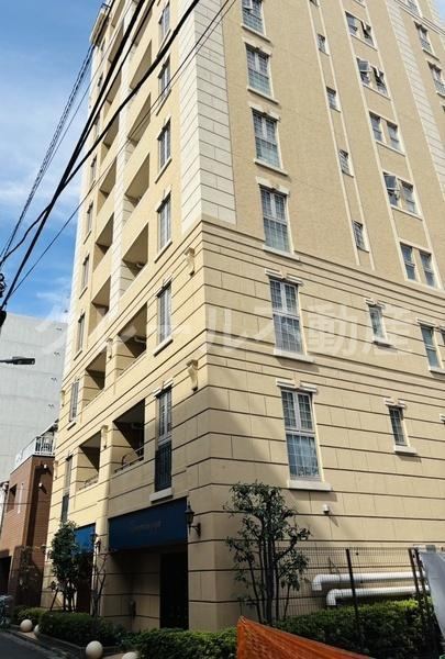 Spacious 3LDK Corner Apartment in Taito - Photo 1