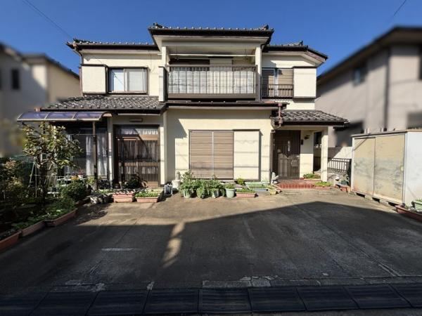 Spacious 6K House with Ample Storage in Funabashi - Photo 1