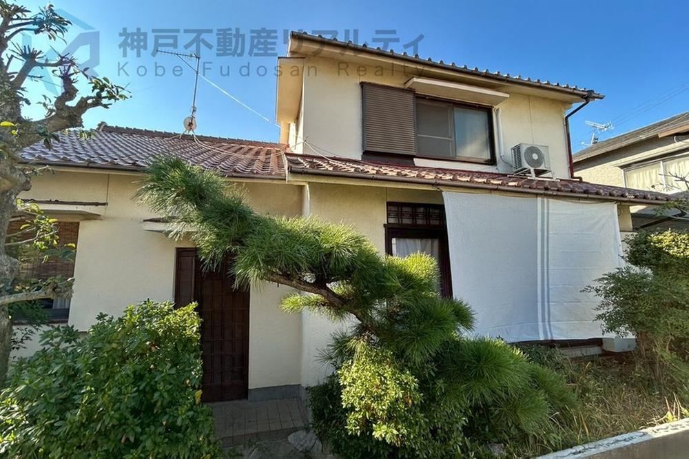 Spacious 5LDK+S House in Wazaka, Akashi - Photo 1