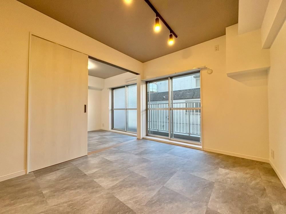 2LDK Apartment in Mitaka with Viewing Available Now - Photo 1