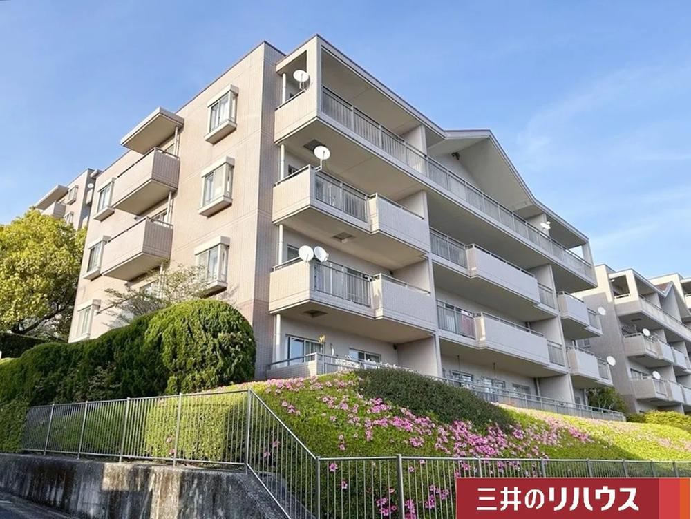 3LDK apartment in Nishi Ward, Hiroshima - Photo 1