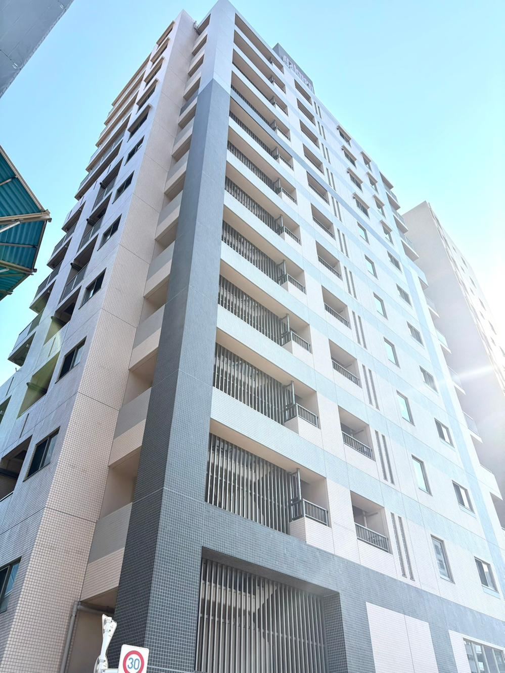 Renovated 2LDK Apartment Near Kitachiyoda - Photo 1
