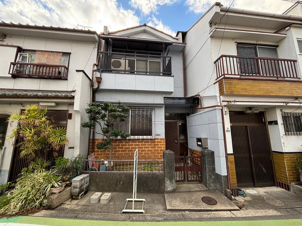 Spacious 3DK House in Sumiyoshi, Osaka - Photo 1