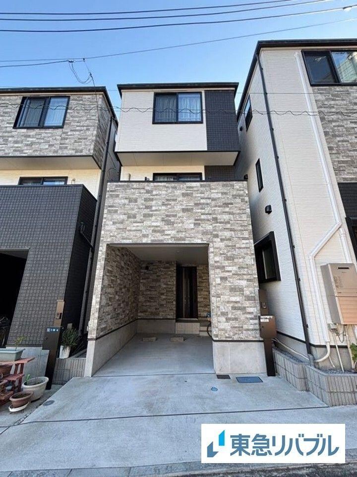 Storage-Rich 4LDK Home in Kamikihoncho - Photo 1