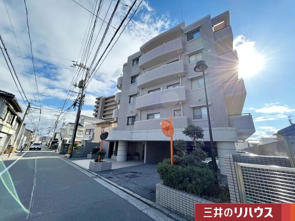 3LDK apartment in Nishi Ward, Hiroshima - Photo 1