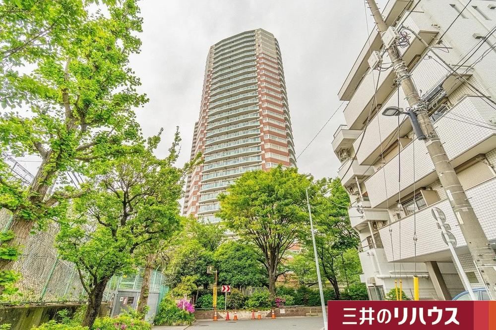 Stylish 3LDK Apartment in Higashi-Nakano - Photo 1
