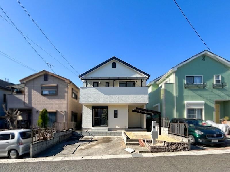 Renovated 4LDK Home in Otsu City - Photo 1