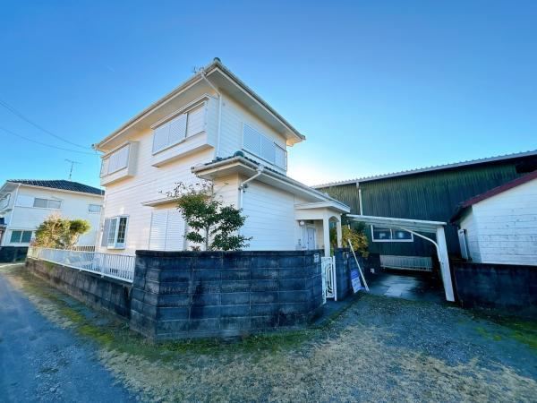 Renovated 4LDK House in Kokubu - Photo 1