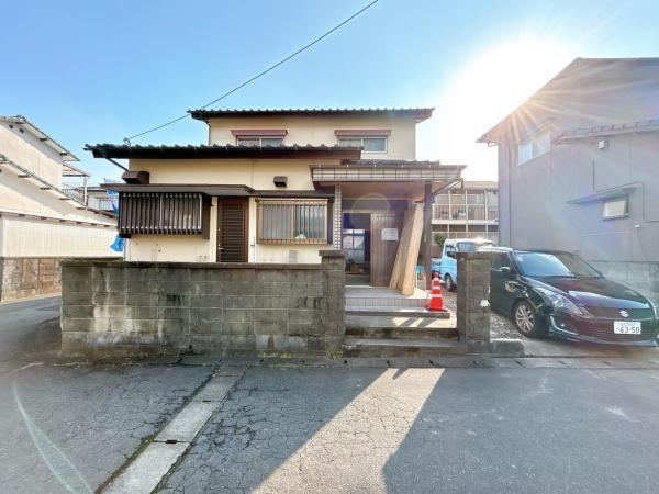 Renovation Project 4LDK Home Near Takeo Onsen Station - Photo 1
